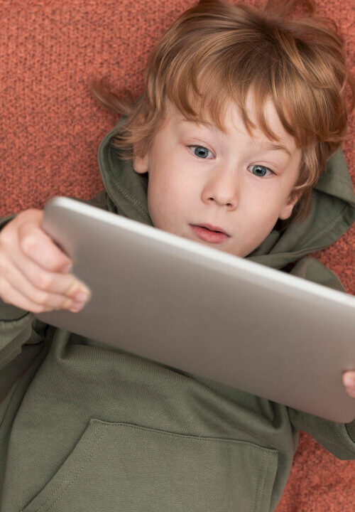 Les écrans et les enfants : quel usage ? Quel impact ?