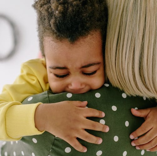 Les émotions des jeunes enfants : les comprendre pour mieux les accompagner
